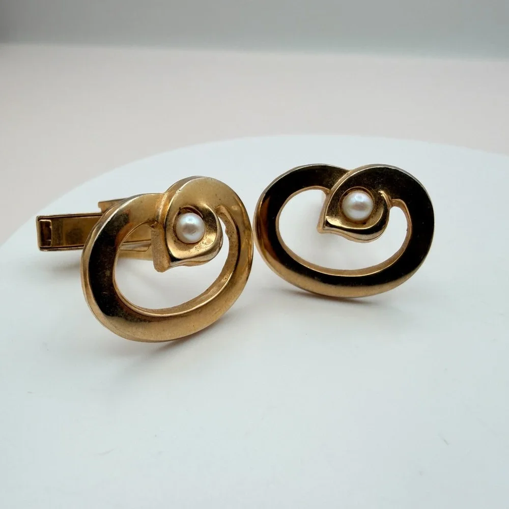 Vintage Y2K Gold Tone Faux Pearl Green Glass Cufflinks Set 2 Pair Men's Jewelry